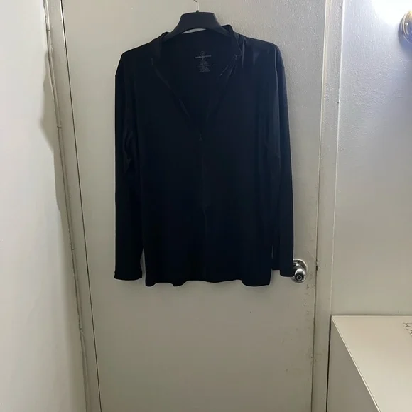 Essentials Teal Activewear Top - Picture 2 of 5